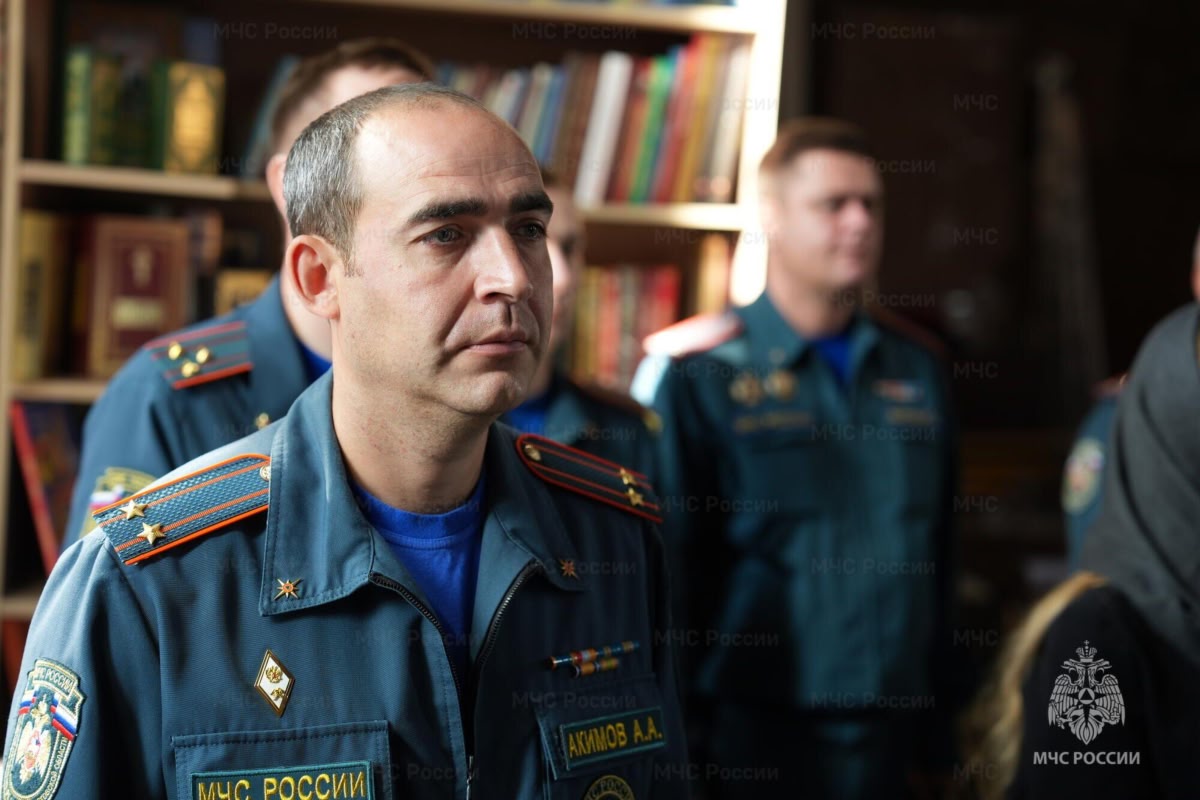 МОО ВДПО: Руководство и сотрудники Главного управления МЧС России по Московской области приняли участие в божественной литургии в честь иконы Божией Матери «Неопалимая Купина»